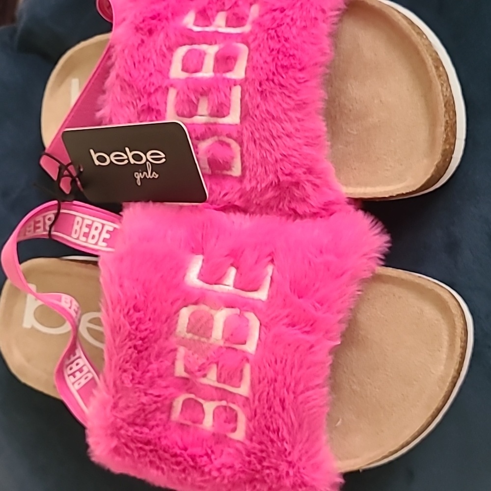 NWT girls footbed sandals